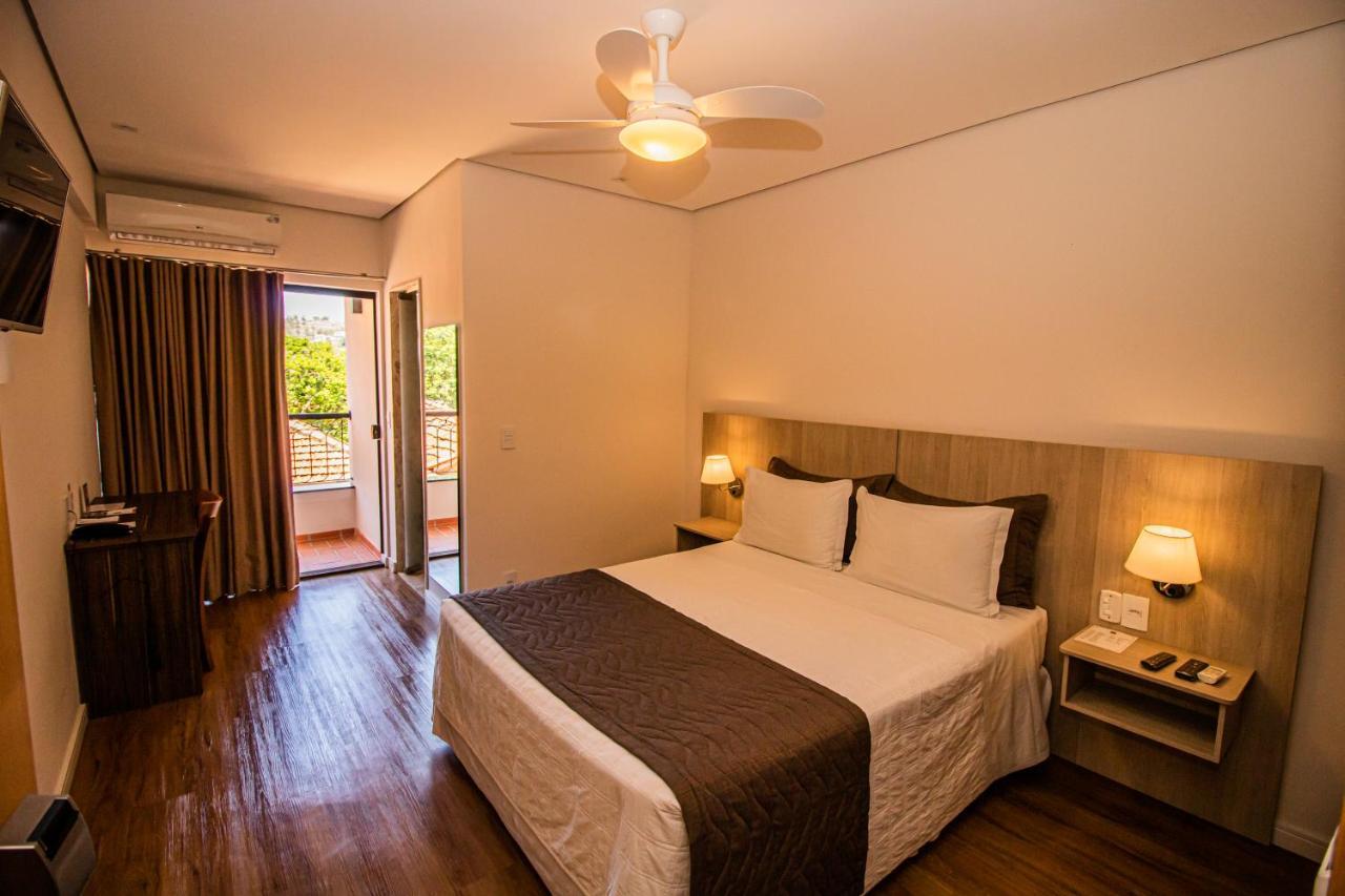 Prado Hotel Amparo  Esterno foto